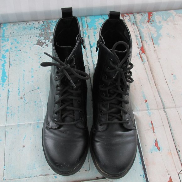Time and Tru Black Combat Boots - Picture 5 of 13